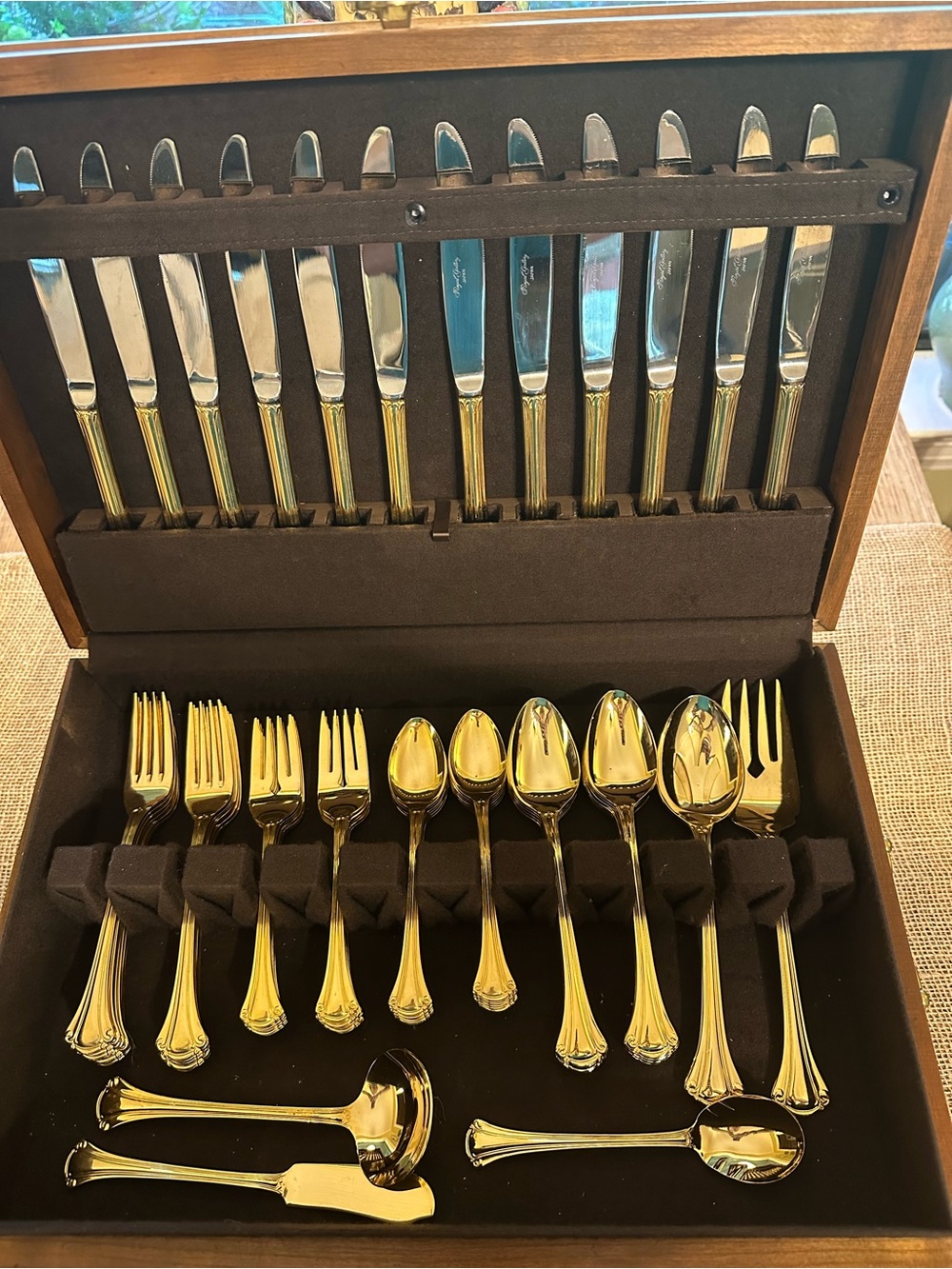 Royal Gallery Gold Flatware Set with Wooden Case